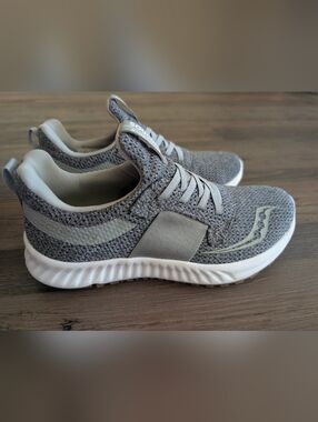 Saucony Tennis Shoes Sneakers